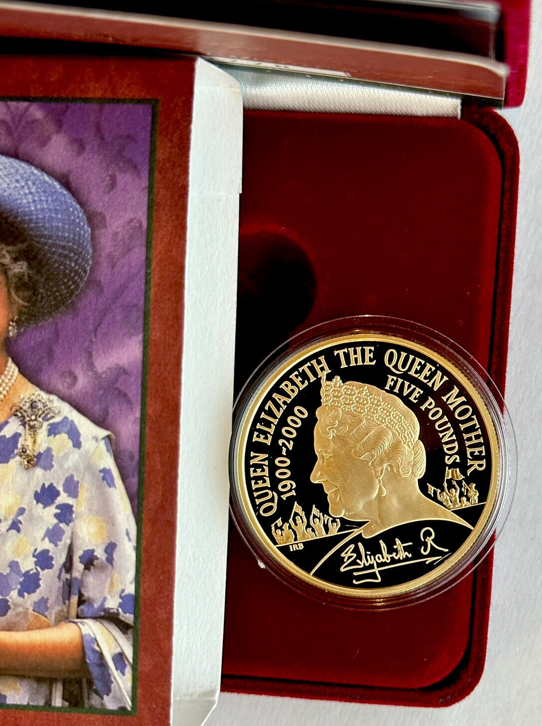 The Queen Mother Centenary Year Gold Proof £5 Crown - Boxed And COA