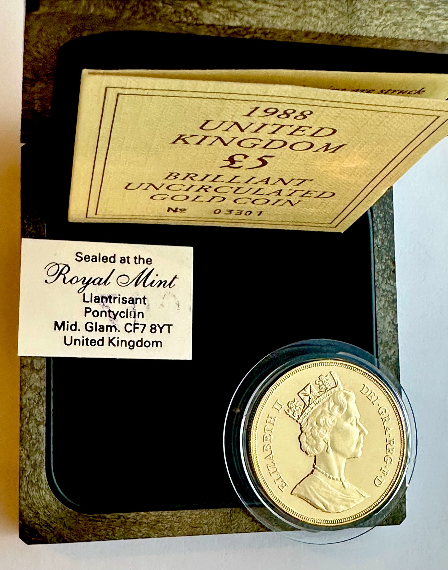 1988 Brilliant Uncirculated 5 Sovereign Quintuple - Boxed and COA